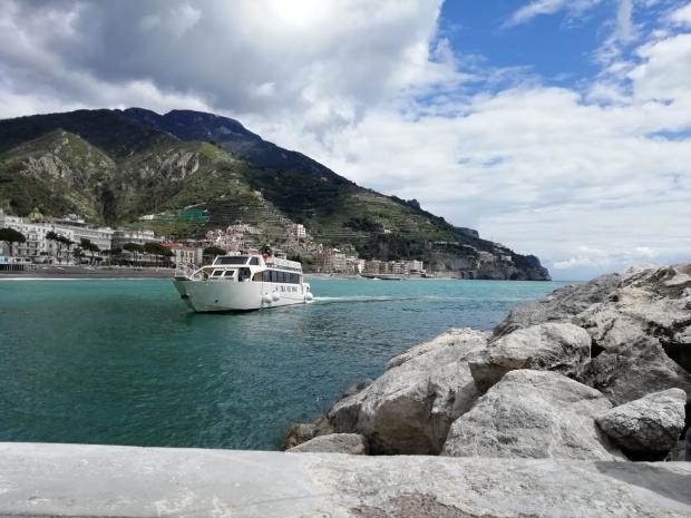 Easter weekend and International Workers’Day: #goboating along the Amalfi Coast!